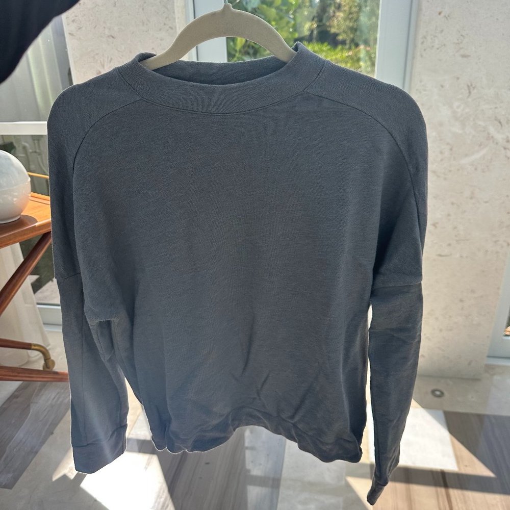 Nwot - Fabletics Gray Knit Pullover Sweatshirt - … - image 1
